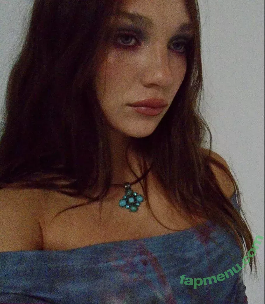 Maddie Ziegler nude photo #0646 (maddieziegler)