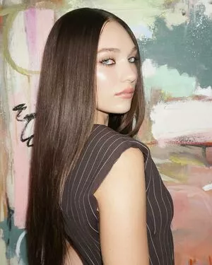 Maddie Ziegler / maddieziegler nude photo #1053