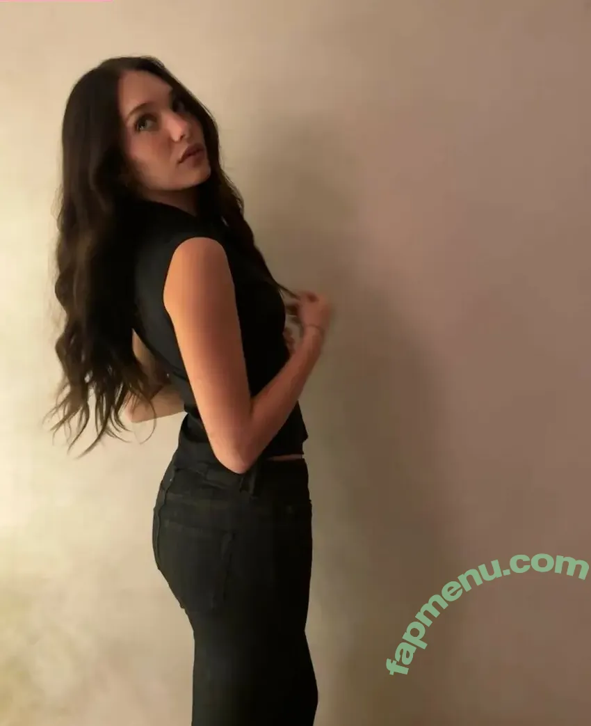 Maddie Ziegler nude photo #1713 (maddieziegler)