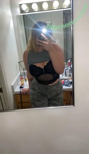 maddie696969 / baddie.maddie6969 nude photo #0034