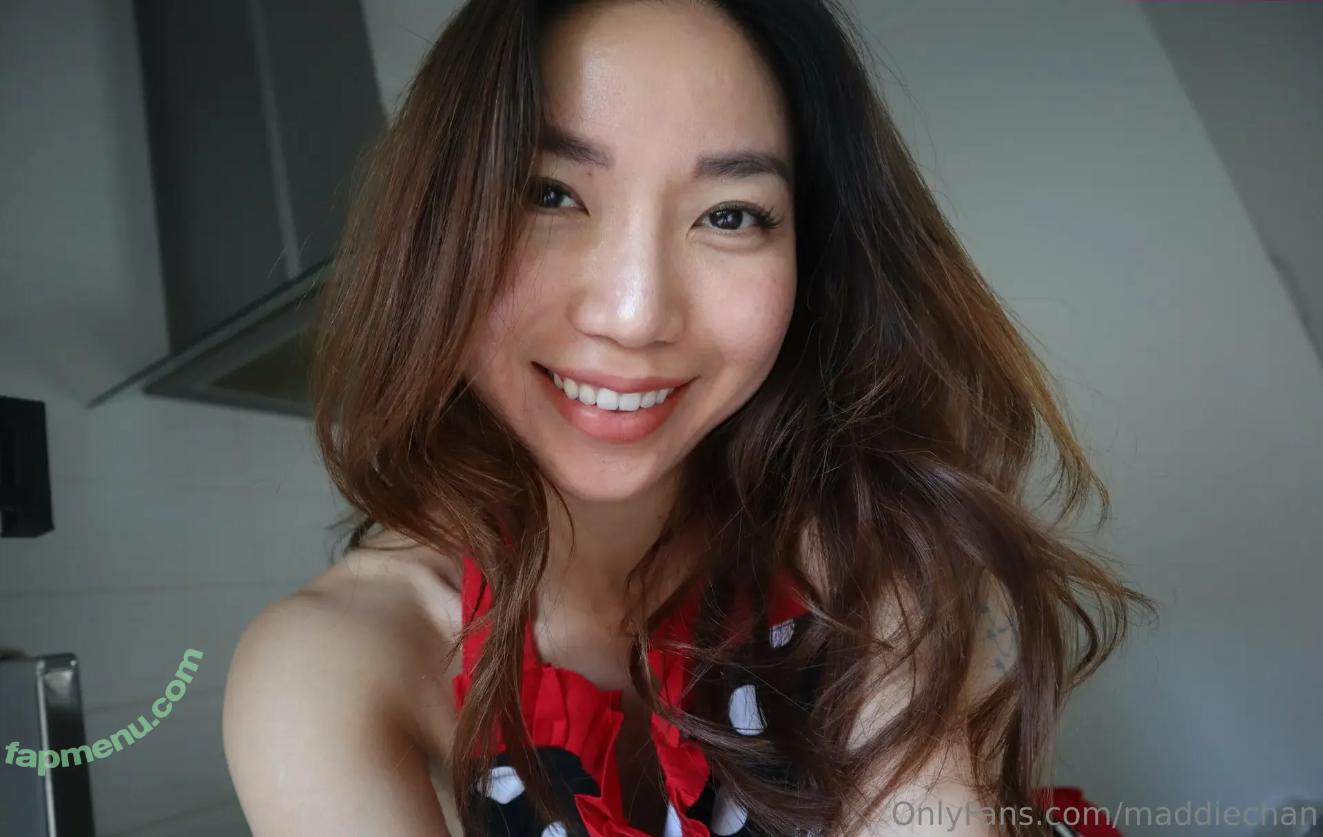 maddiechan nude photo #0295 (Princess Leni / im.maddiechan)