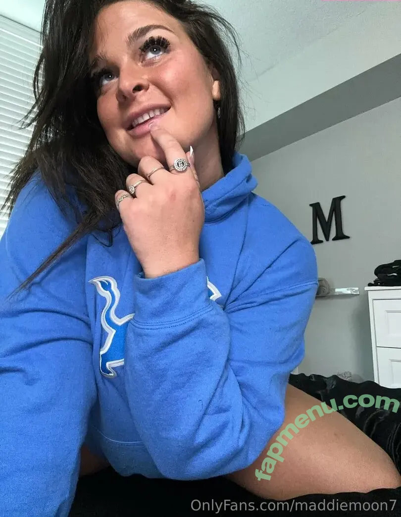 maddiemoon7 nude photo #0003 (maddiemoon7)
