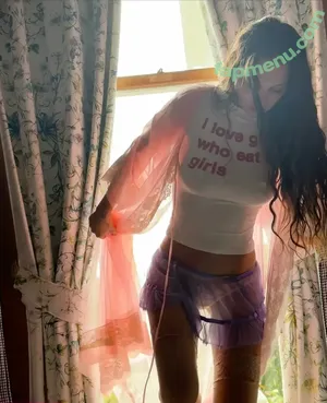 Maddii Sutton / maddii_trinity / maddiitrinity nude photo #0049