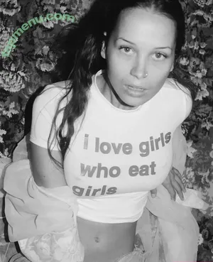 Maddii Sutton / maddii_trinity / maddiitrinity nude photo #0050