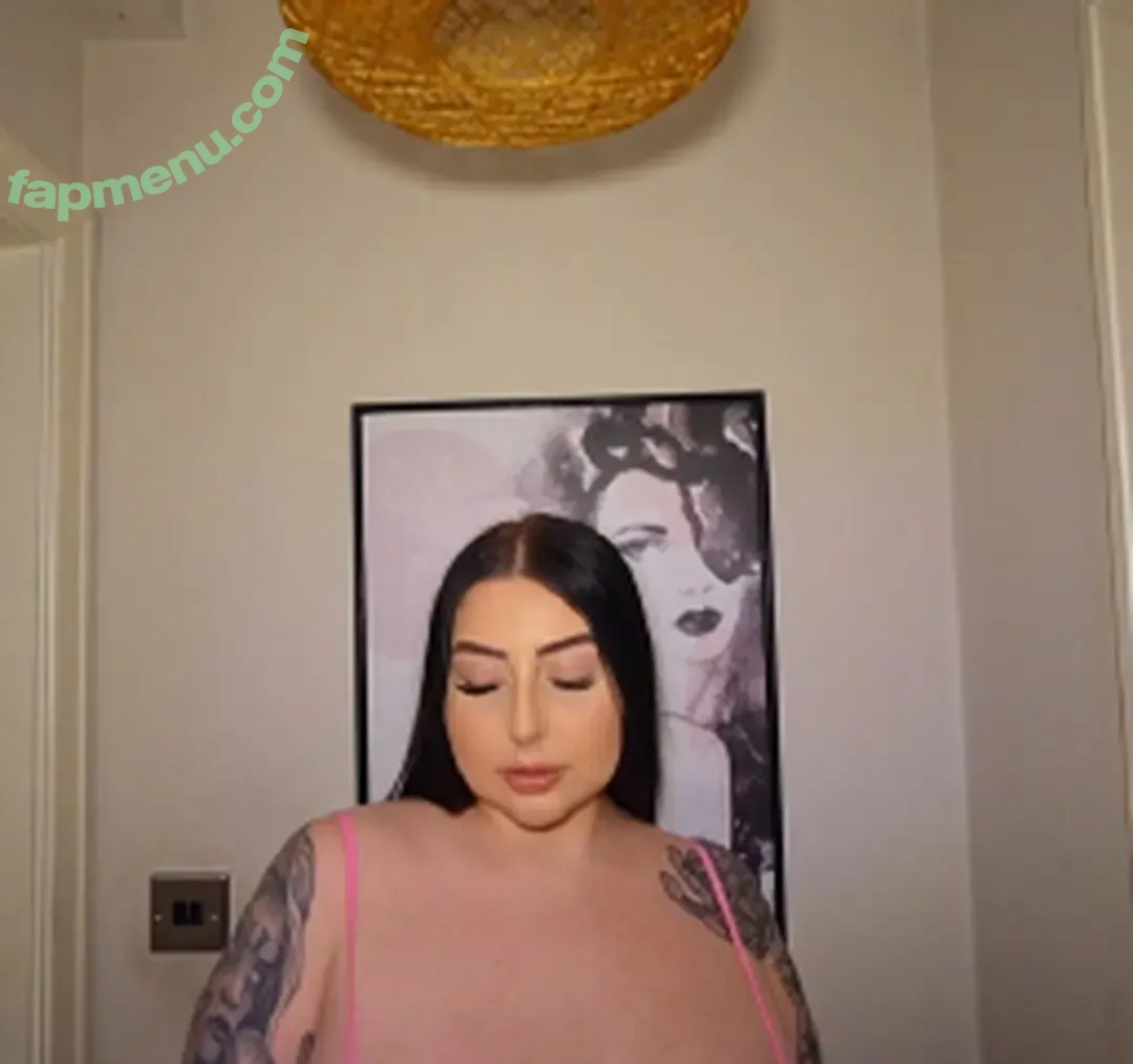 Maddison Black nude photo #0012 (Baddiiblack / maddison0black / maddisonblack / maddisonblackofficial)