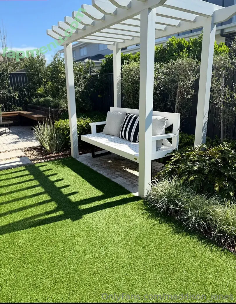 maddison_jones nude photo #0060 (maddison_jones)