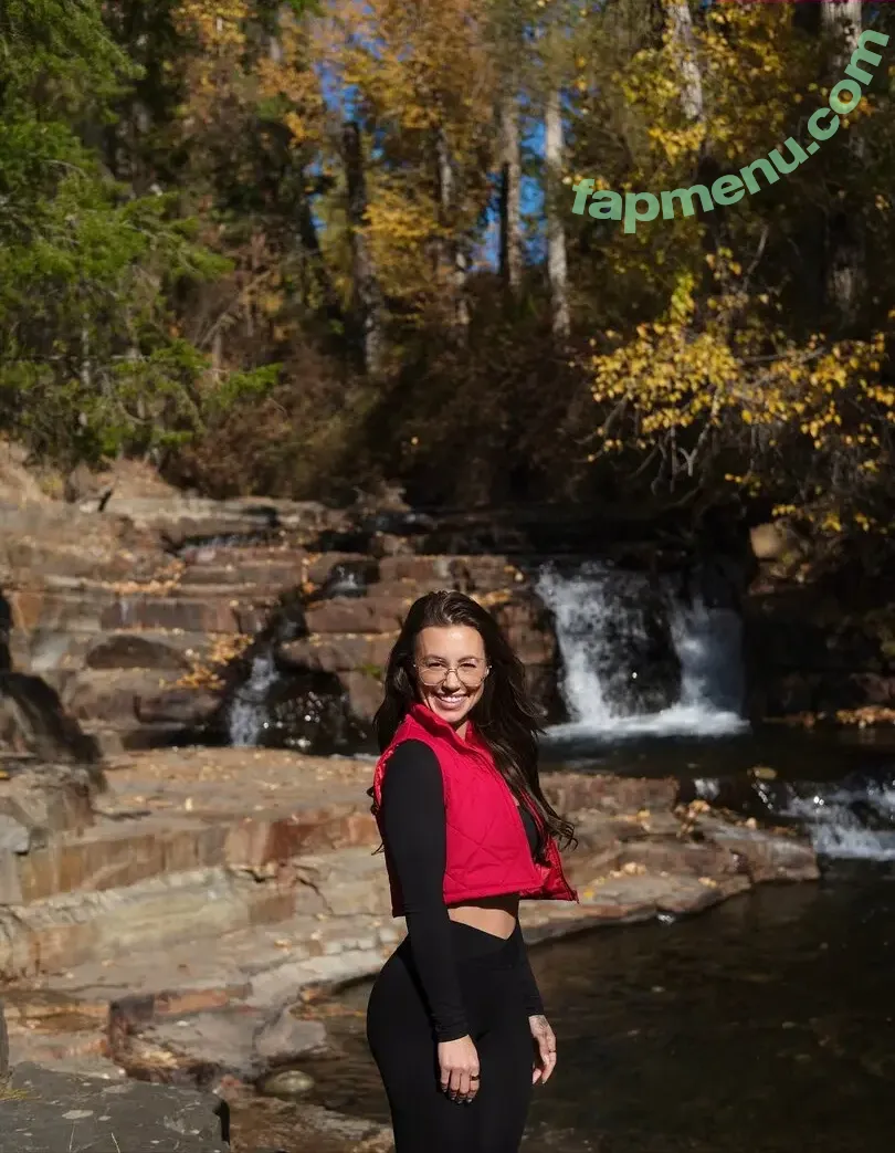 Maddison Noel nude photo #0365 (maddison.noel / madinoelll)