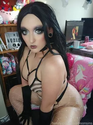 maddisonsins / maddisonsian nude photo #0285