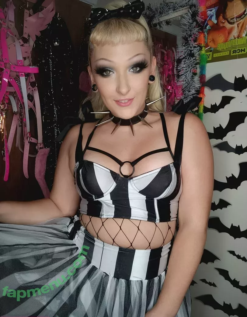 maddisonsins nude photo #0405 (maddisonsian)