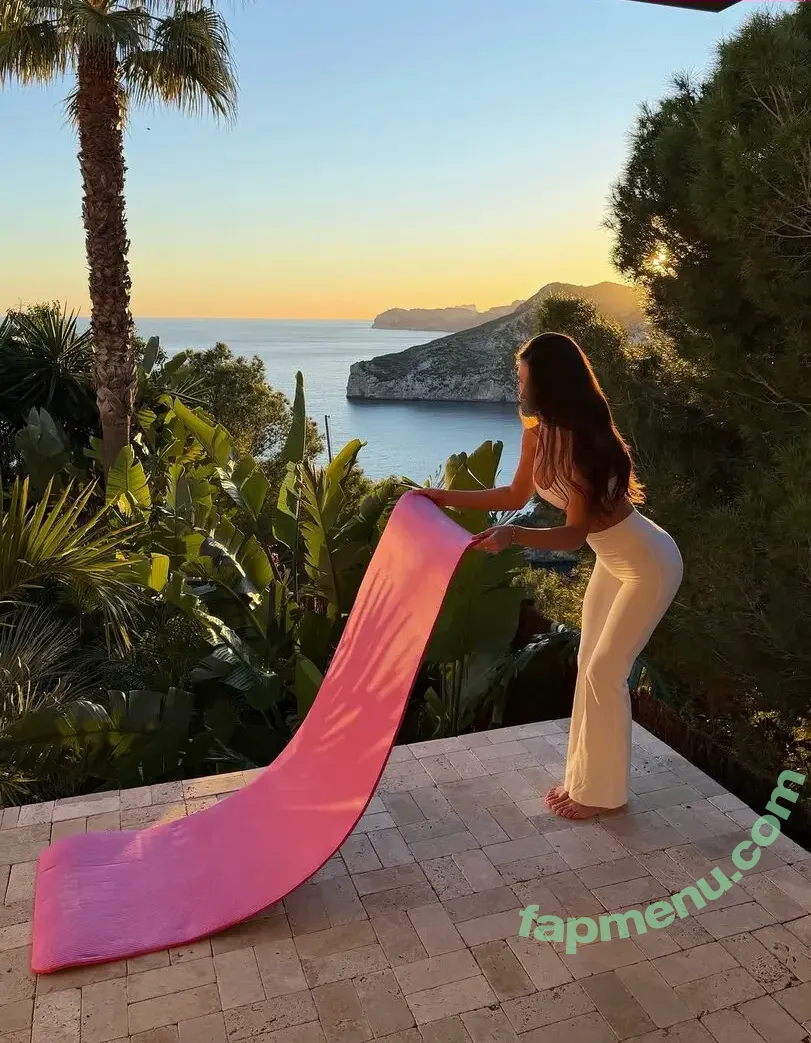 Maddy Cheary nude photo #0808 (maddycheary / realmaddycheary)