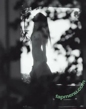 Maddy Crum / Iblowurmind nude photo #0097