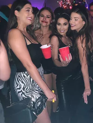 Maddy Mahmoudi / MaddyMahmoudi / Maddy_mahmoudi / u268798505 nude photo #0125