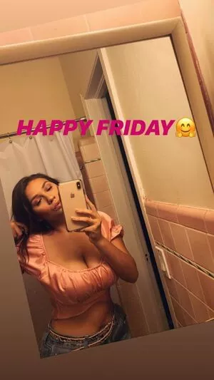 Maddy Mahmoudi / MaddyMahmoudi / Maddy_mahmoudi / u268798505 nude photo #0275