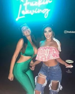 Maddy Mahmoudi / MaddyMahmoudi / Maddy_mahmoudi / u268798505 nude photo #0387