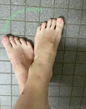 maddycupcake / madslewis nude photo #0045