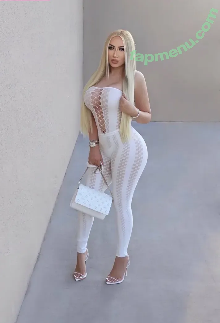 maddymoney nude photo #0004 (madeliinne__ / only1maddyy)