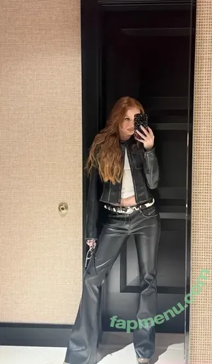 Madelaine Petsch / madelame nude photo #0832