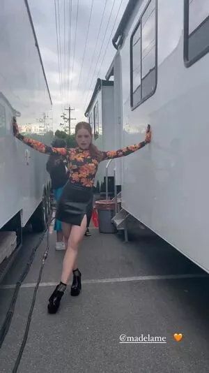 Madelaine Petsch / madelame nude photo #0090
