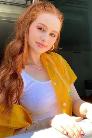 Madelaine Petsch / madelame nude photo #0185