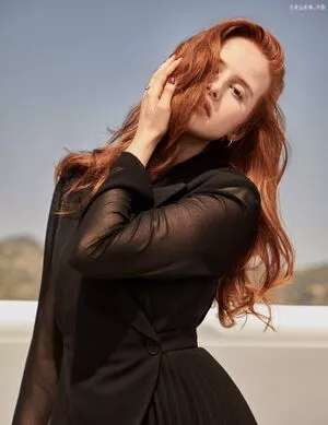 Madelaine Petsch / madelame nude photo #1021