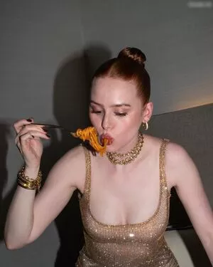 Madelaine Petsch / madelame nude photo #1046