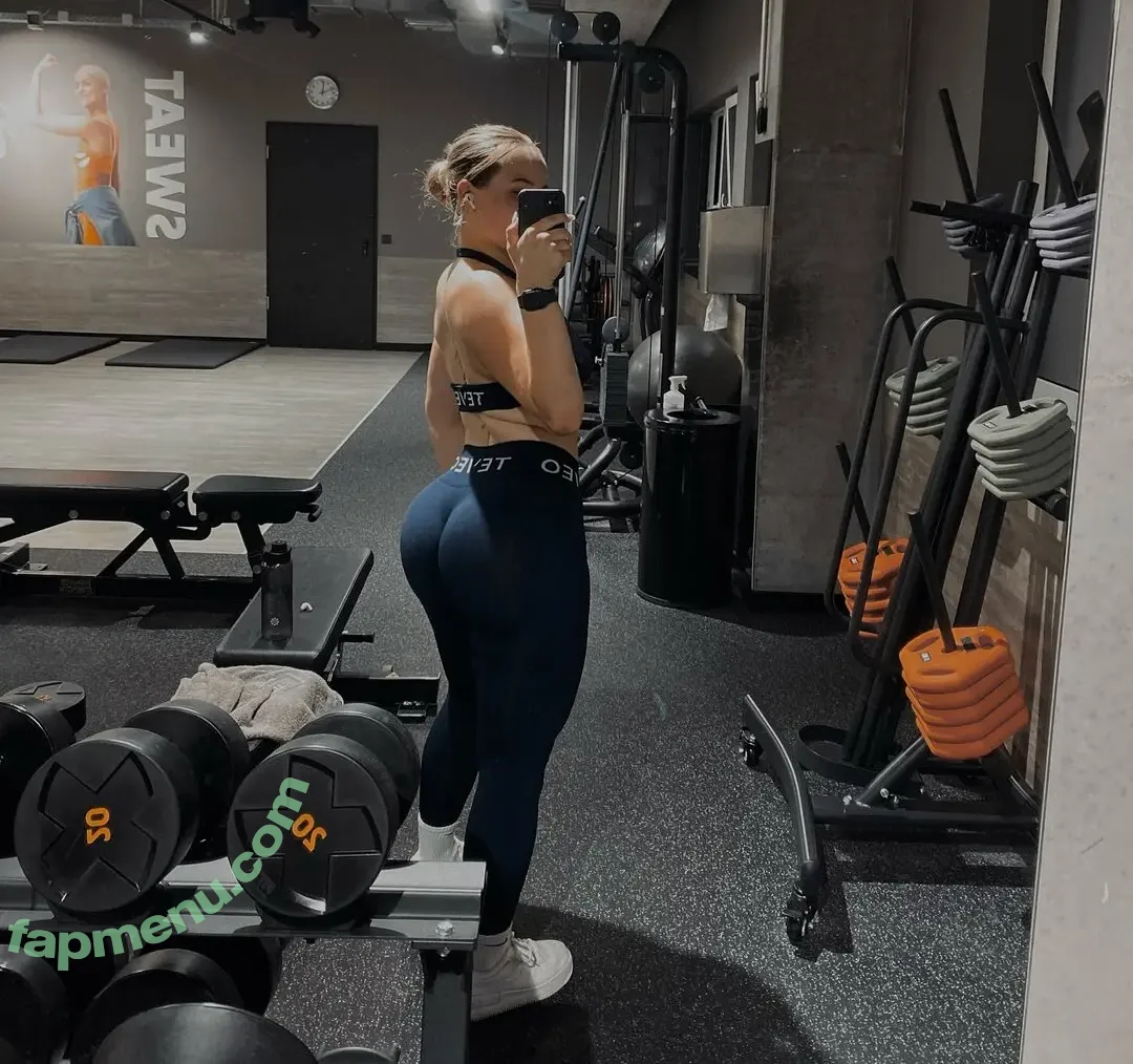 madeleine.1912 nude photo #0028 (madelenewright)