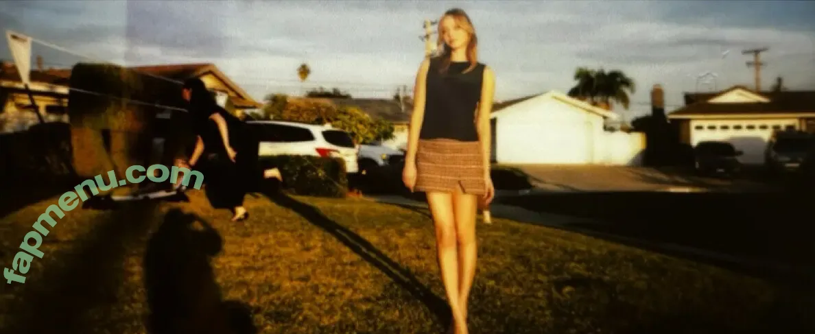 Madeleine Arthur nude photo #0067 (madeleinearthur)