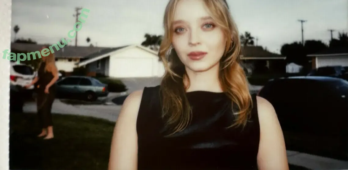 Madeleine Arthur nude photo #0068 (madeleinearthur)