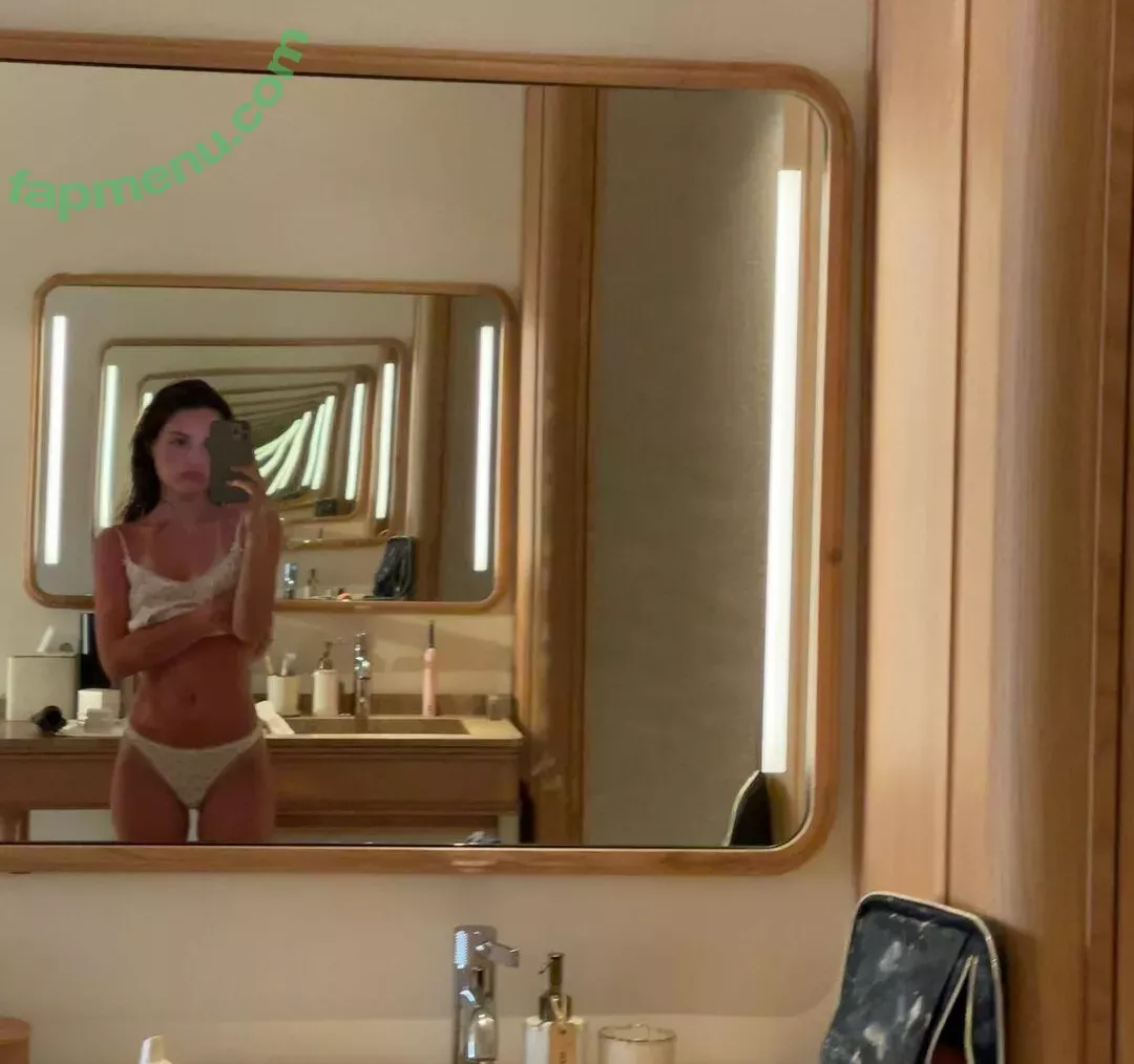 Madeline Argy nude photo #0023 (madelineargy)