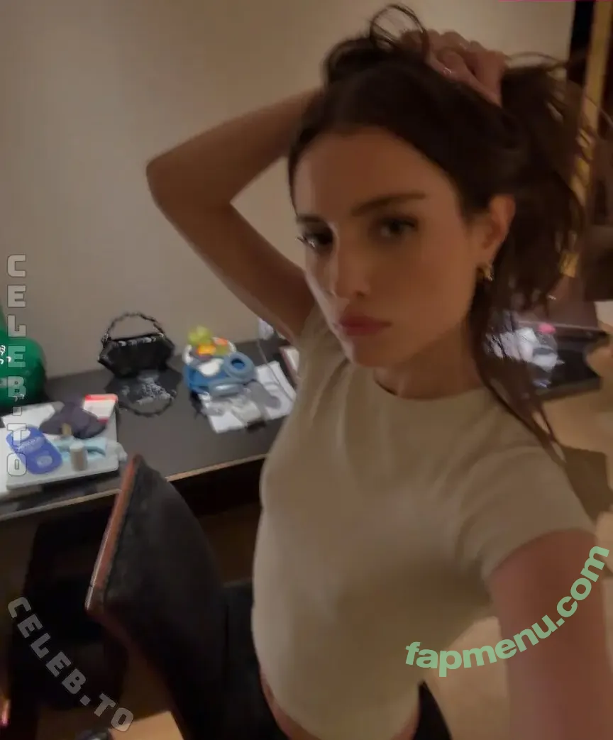 Madeline Argy nude photo #0239 (madelineargy / madelineargy7946)