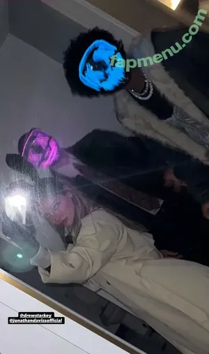 Madelyn Cline / madelyncline nude photo #1277