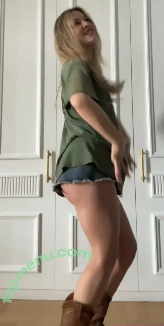 Madelyn Cline nude photo #1273 (madelyncline)