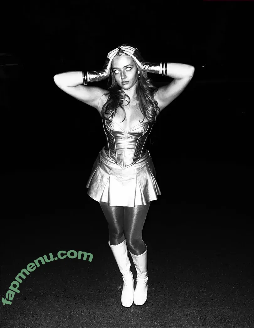 Madelynn Hanvey nude photo #0074 (madelynnhanvey)