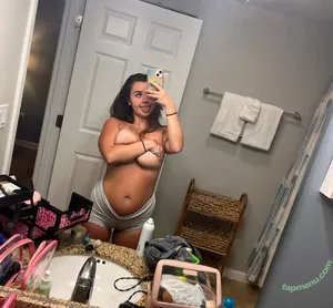 Madelynn May / Bubblebabyz0 / maddiebubz nude photo #0025