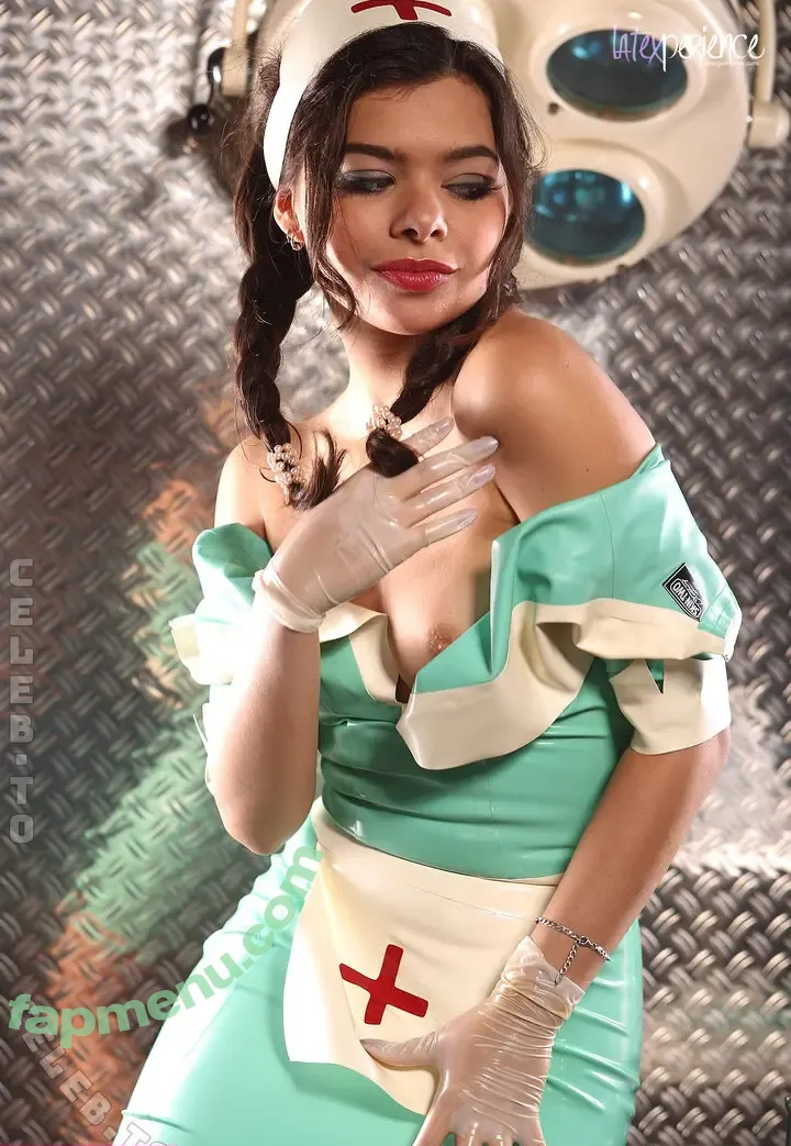 Mademoiselle Peachy nude photo #0027 (MadMoisellePeachy / madmoiselle.peachy / madmoiselle_peachy)