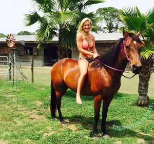 Madi Mitchell / Cleetus Mcfarland / Madison Lutz / gloriousginger / itsmadimitchell nude photo #0069