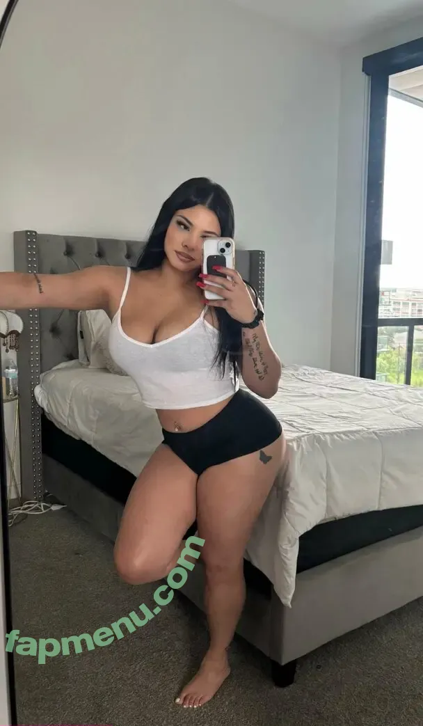 madianxm nude photo #0002 (itsmadian / madianbaby / madianxxxx)