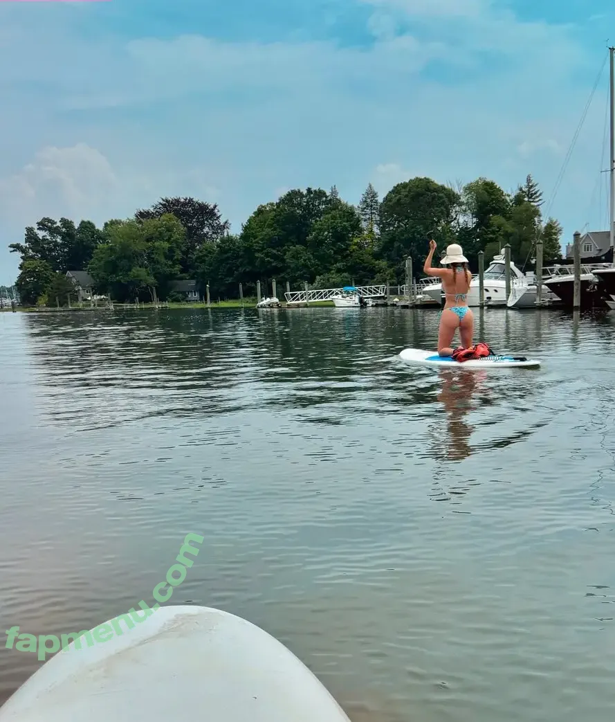 Madikat nude photo #0464 (madi.kat)