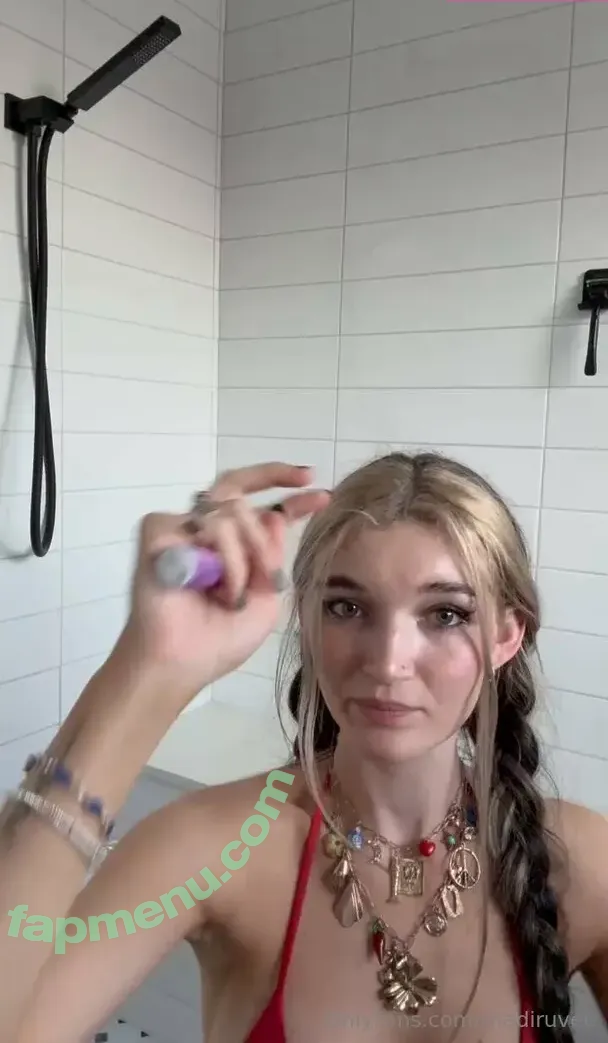 madimakoff nude photo #0004 (madimakoff)