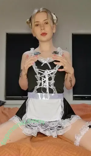 madisoffline / maddieisoffline nude photo #0033