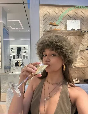 Madison Bailey / madibaileyx / madisonbaileybabe nude photo #0121