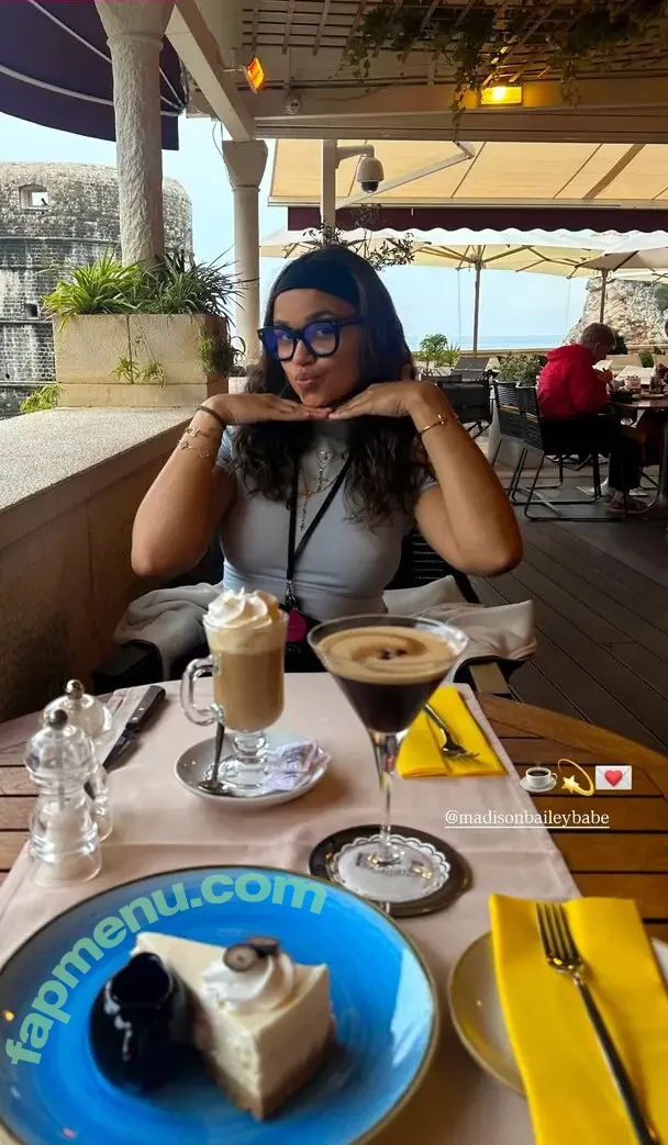 Madison Bailey nude photo #0087 (madibaileyx / madisonbaileybabe)