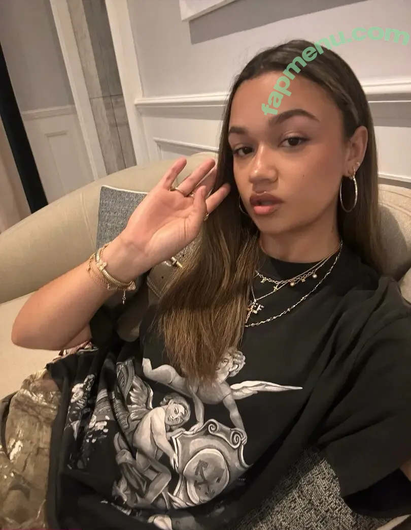 Madison Bailey nude photo #0104 (madibaileyx / madisonbaileybabe)