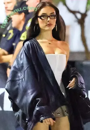 Madison Beer / madisonbeer nude photo #0722