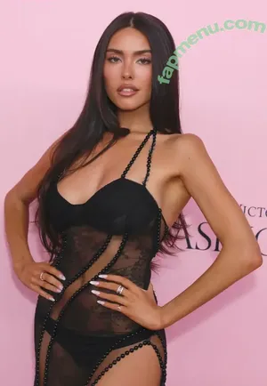 Madison Beer / madisonbeer nude photo #0769
