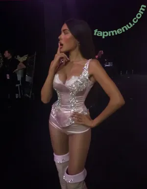 Madison Beer / madisonbeer nude photo #0789