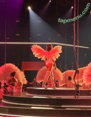 Madison Beer / madisonbeer nude photo #0795