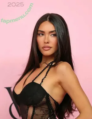 Madison Beer / madisonbeer nude photo #0825