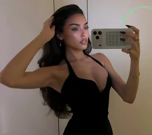 Madison Beer / madisonbeer nude photo #0898