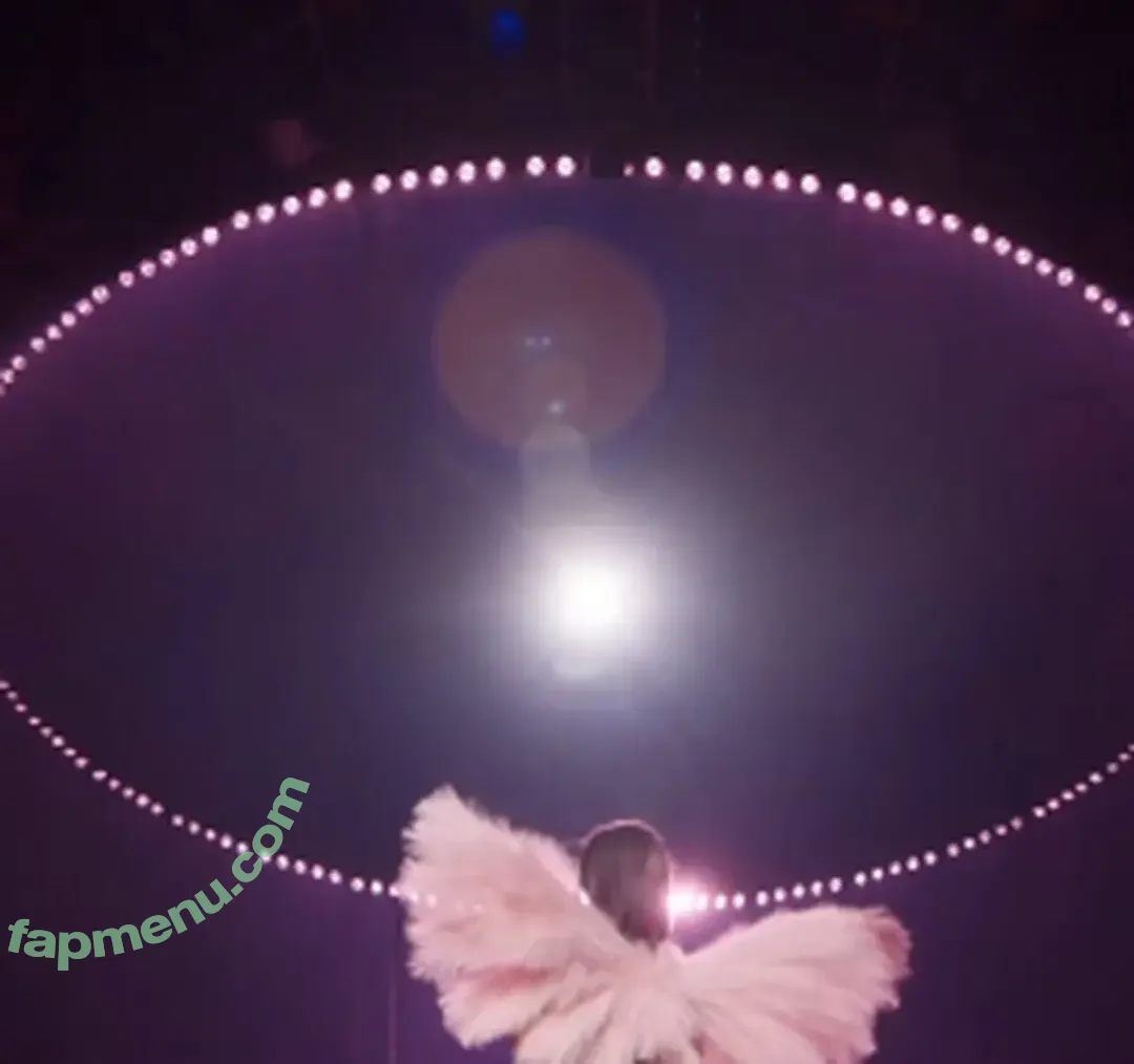 Madison Beer nude photo #0751 (MadisonBeerMusic / MadisonElleBeer / madisonbeer)